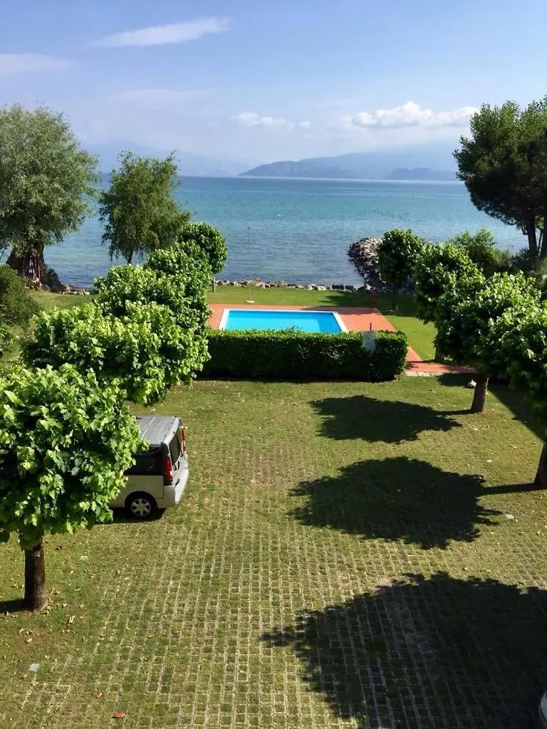 Lugana 12 location